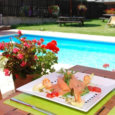 Plein Sud Et Piscine *** Serre Chevalier