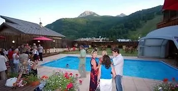 Hotel Plein Sud Et Piscine *** 3*