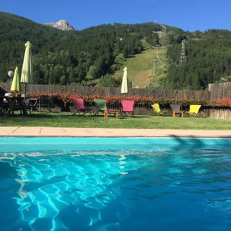 Hotel Plein Sud Et Piscine *** 3*